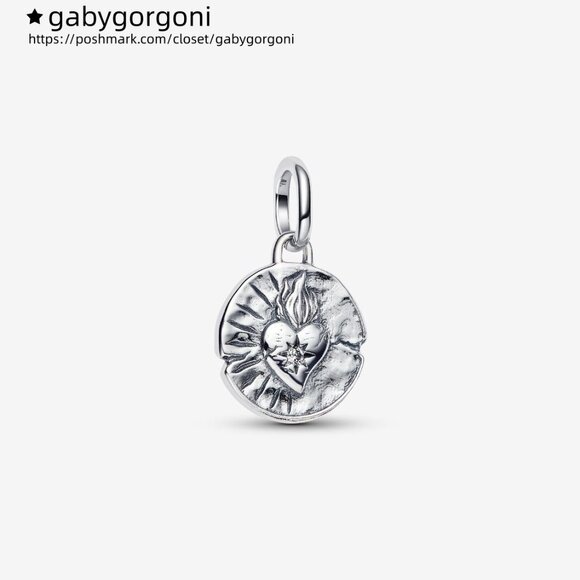 Pandora Heart Medallion Charm - Picture 1 of 6